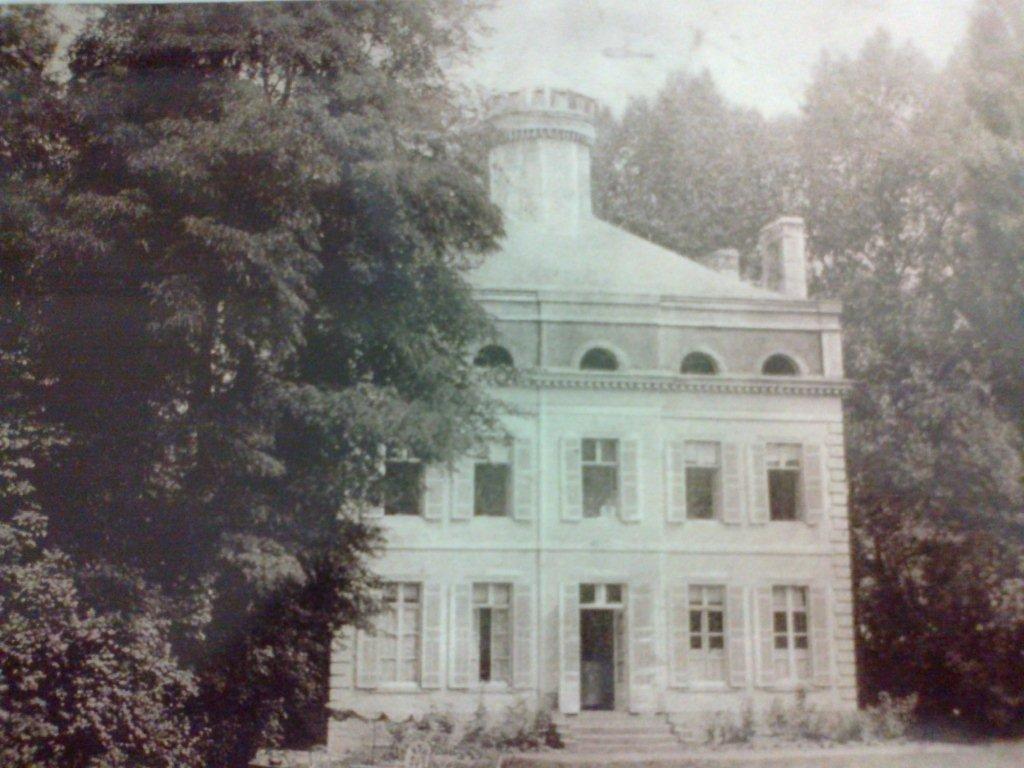 Histoire de Mérignies Golf dans les Hauts-de-France, château croisette