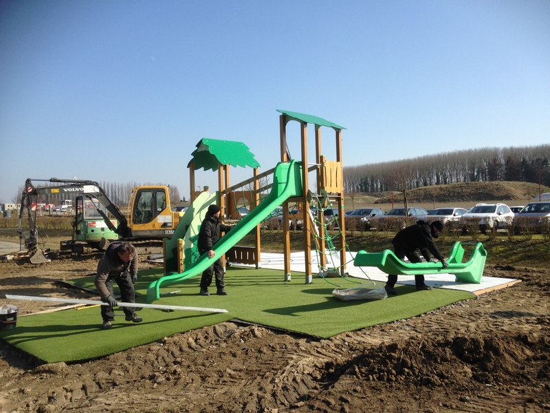 jeux pur enfants à Mérignies Golf, près d'Orchies