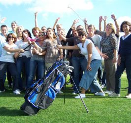 Initiation au golf en groupe à Mérignies