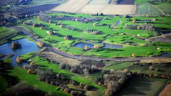 Girls only, matinée de golf pour les filles et dames, les ladies de Mérignies.